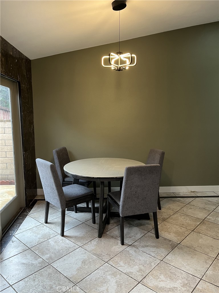 21062 Larchmont Property Photo 3
