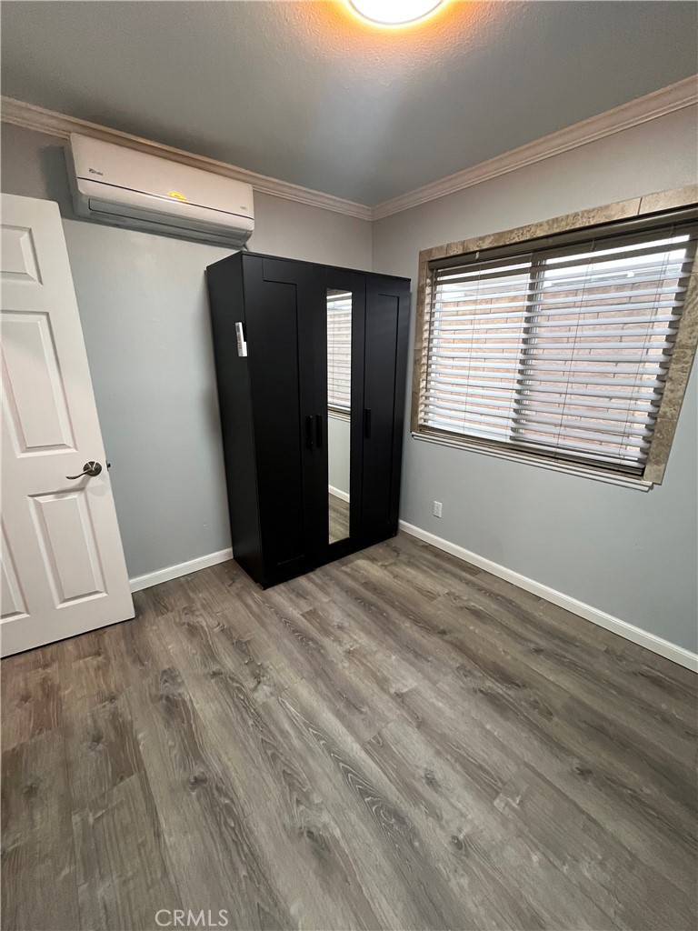 21062 Larchmont Property Photo 6