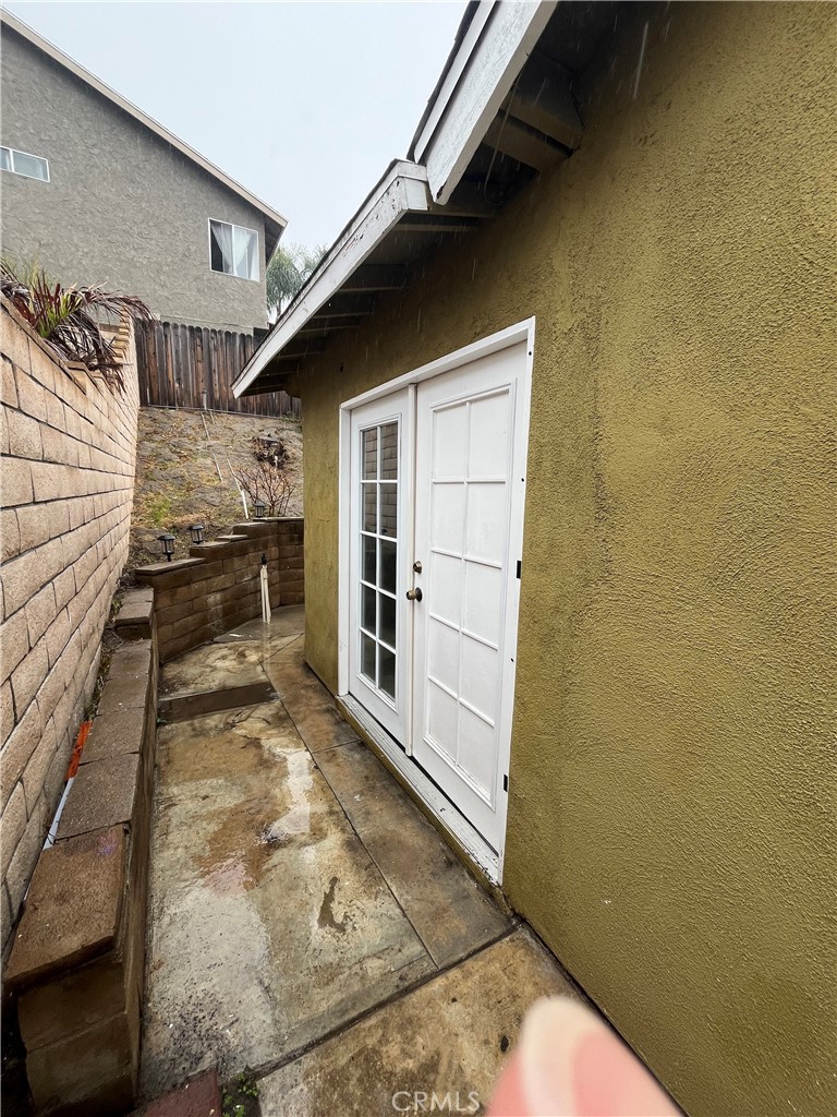 21062 Larchmont Property Photo 13