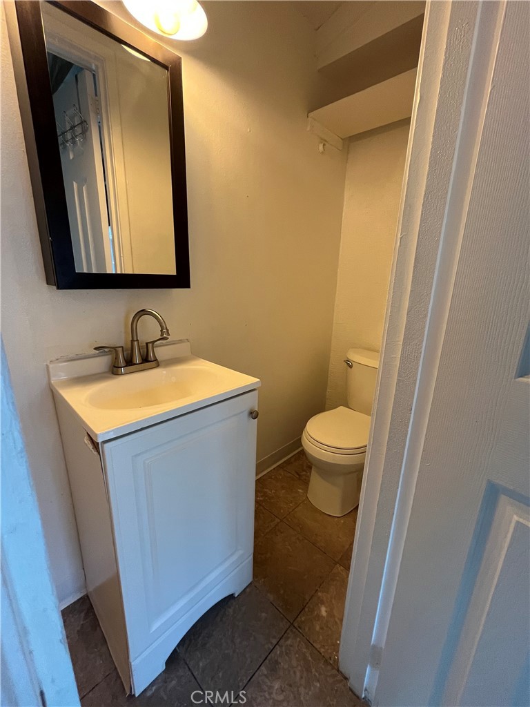 21062 Larchmont Property Photo 15