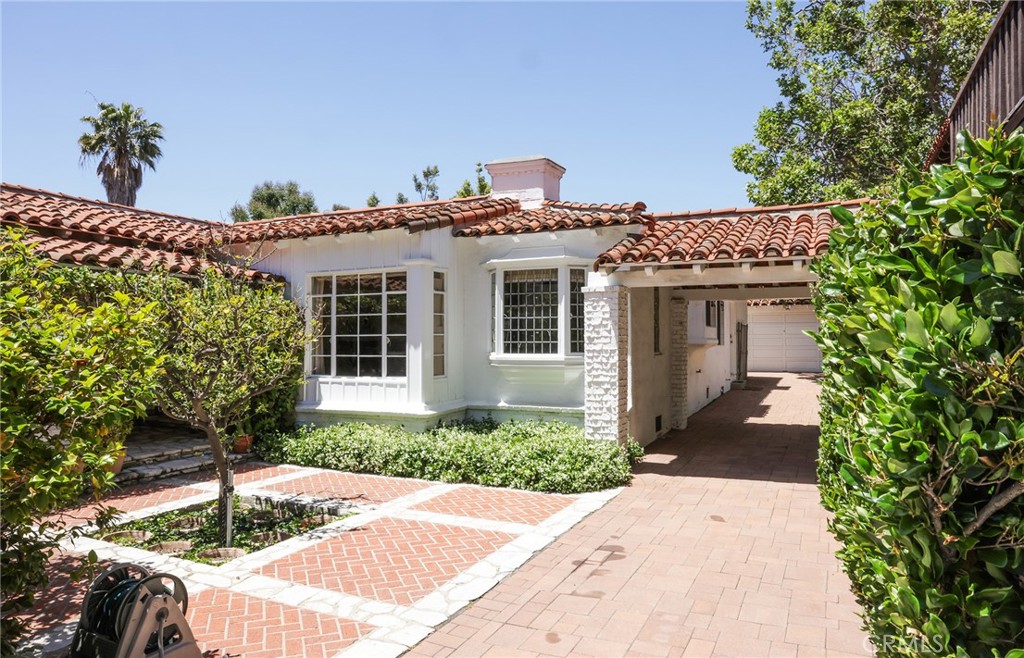 10781 Lindbrook Property Photo 7