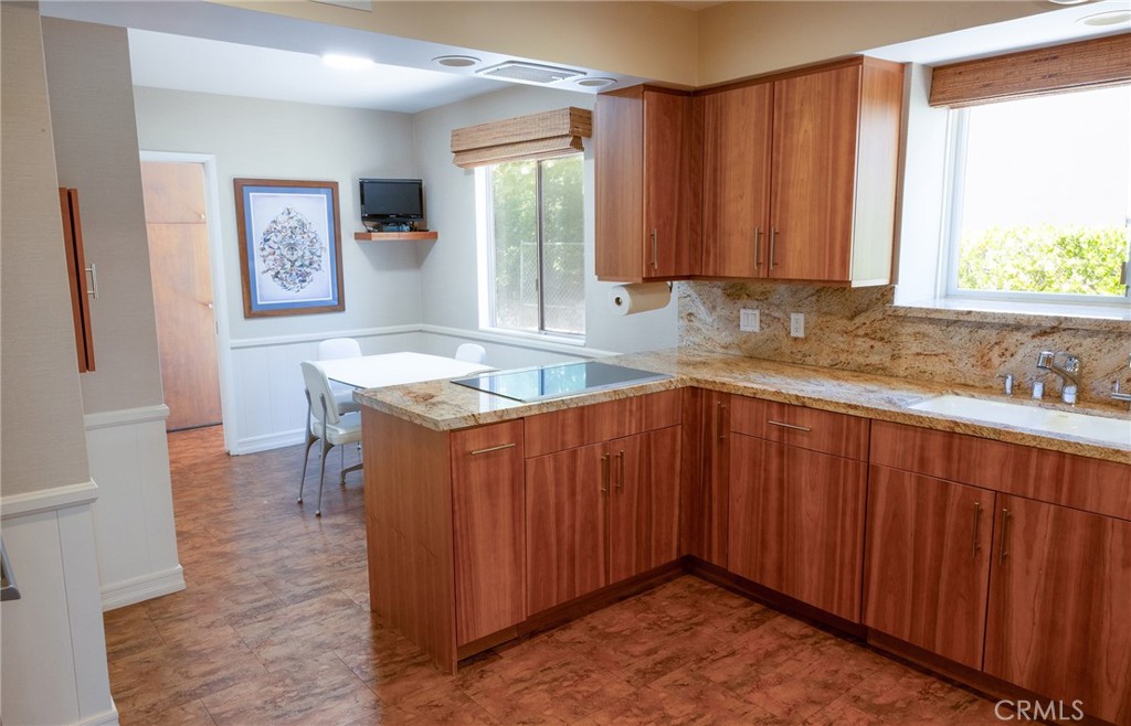 10781 Lindbrook Property Photo 13