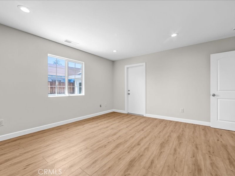 11822 Rialto Property Photo 8