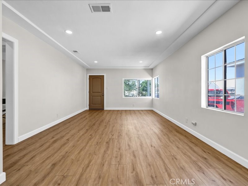 11822 Rialto Property Photo 15