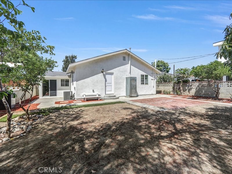 11822 Rialto Property Photo 17