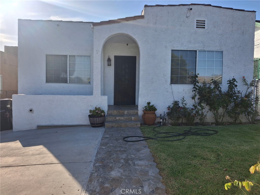 1147 Rosalind Property Photo 1