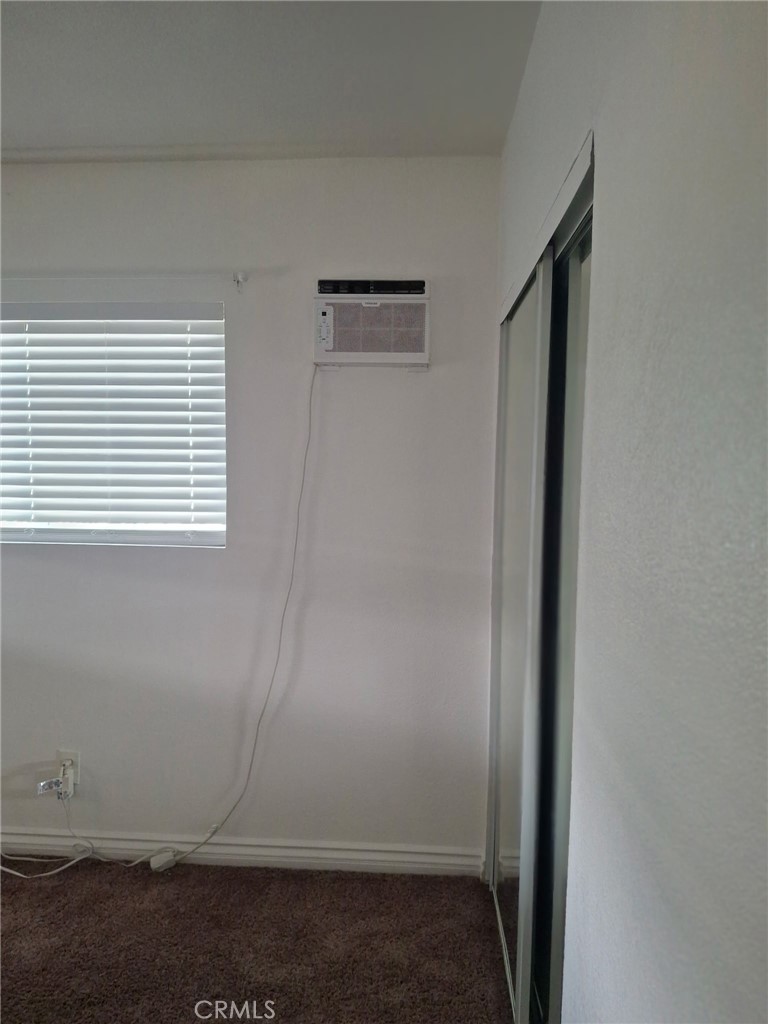 1147 Rosalind Property Photo 5