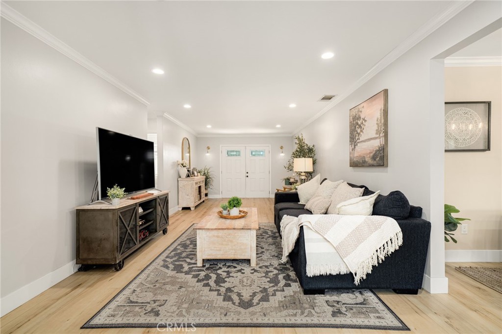14651 Carnell Property Photo 1