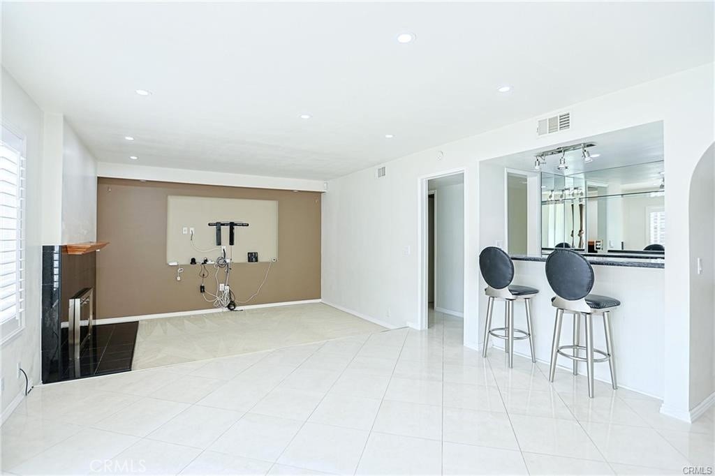 14512 Southfield Property Photo 12