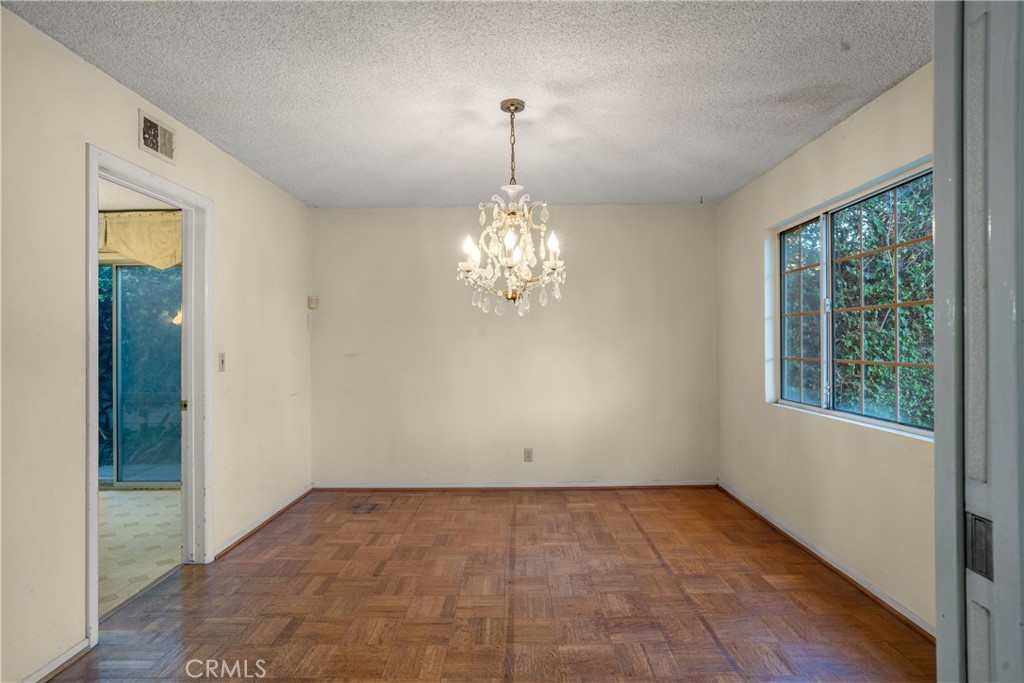 3141 E Palmyra Avenue Property Photo 8