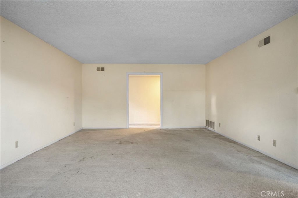 3141 E Palmyra Avenue Property Photo 13