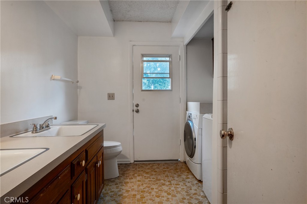 3141 E Palmyra Avenue Property Photo 20