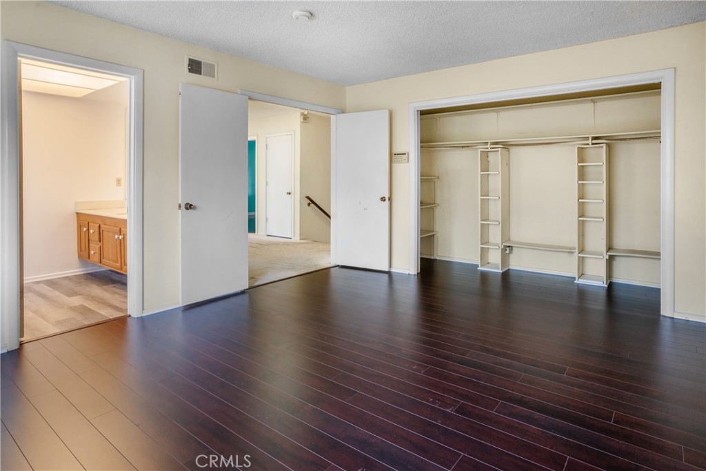 3141 E Palmyra Avenue Property Photo 23