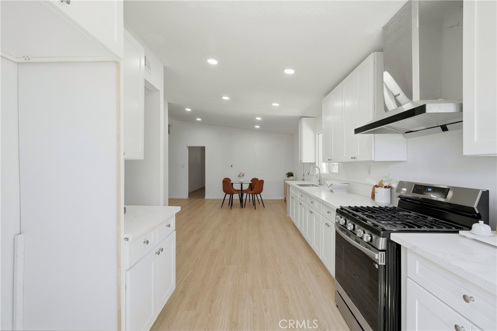 2065 W Orange Grove Property Photo 11