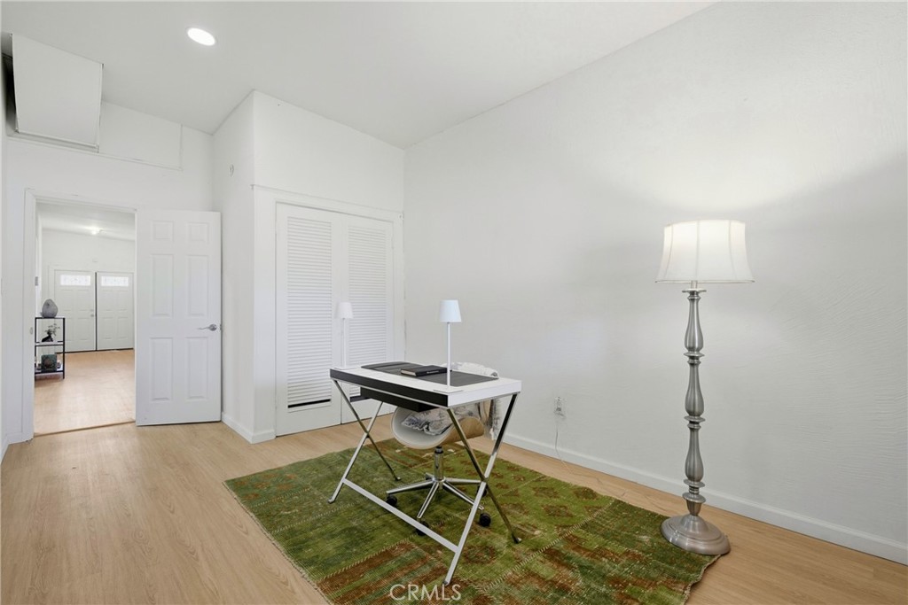 2065 W Orange Grove Property Photo 15