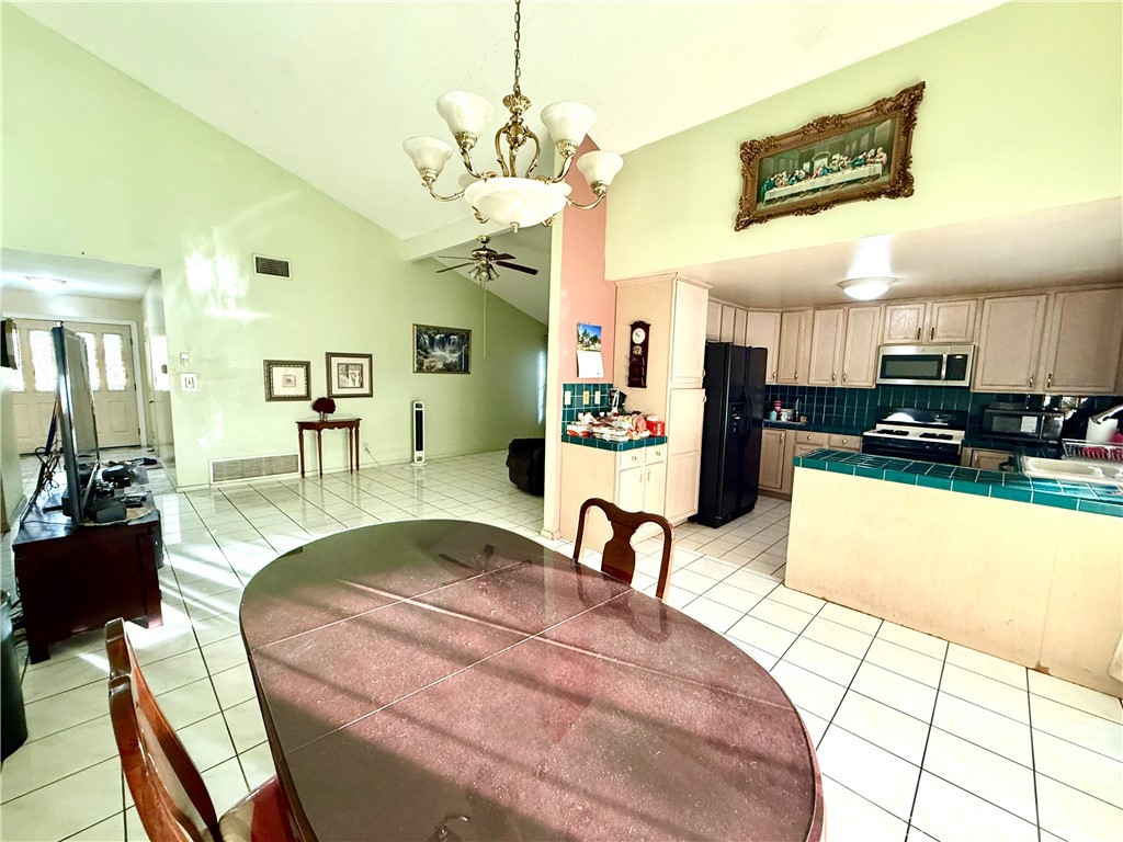 19115 Wiersma Property Photo 17