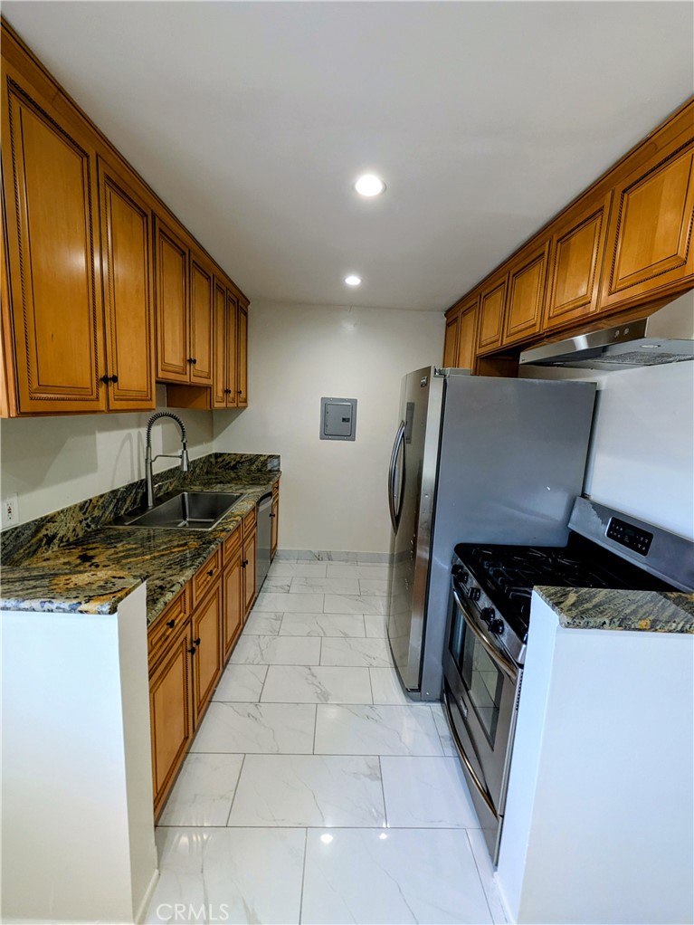 1019 6th Street 5 Property Photo 4