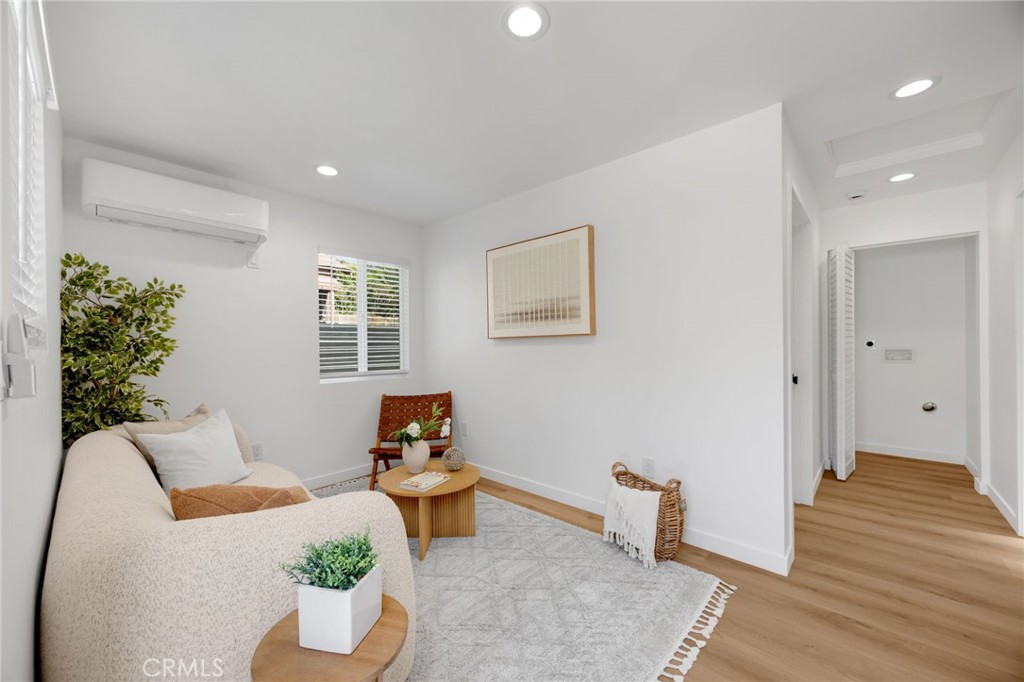 724 Solano Property Photo 28