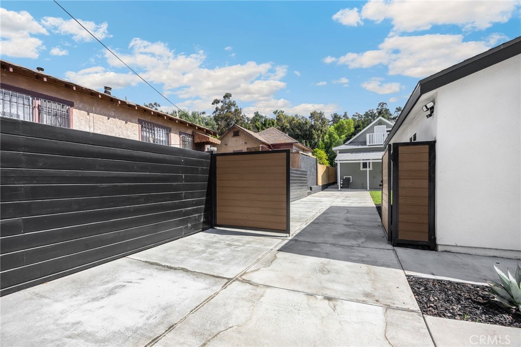 724 Solano Property Photo 34