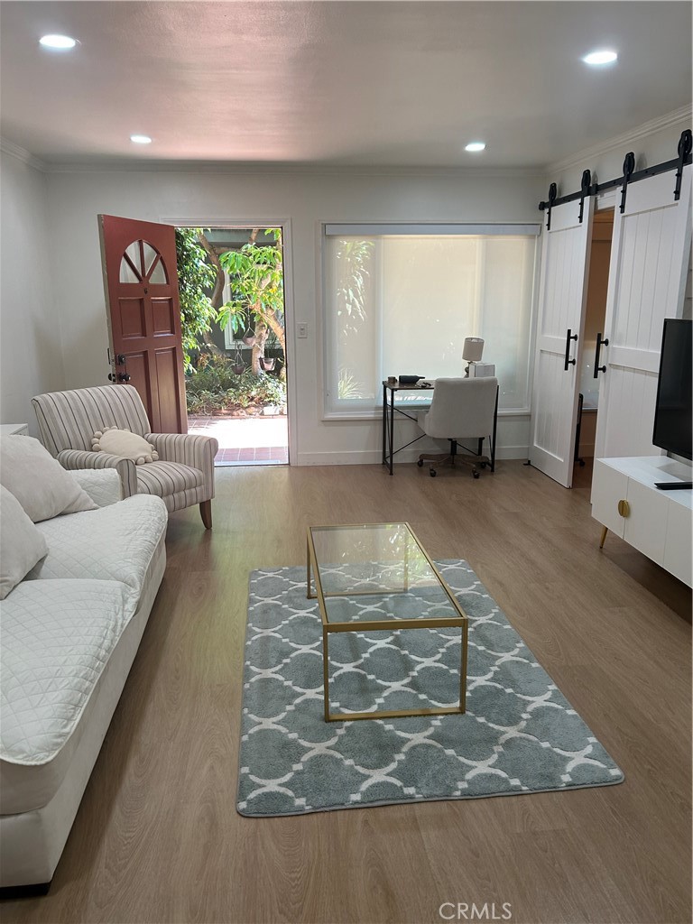 10600 Eastborne 6 Property Photo 2