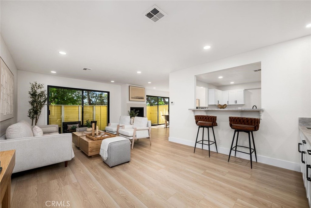 6013 Loynes Property Photo 6