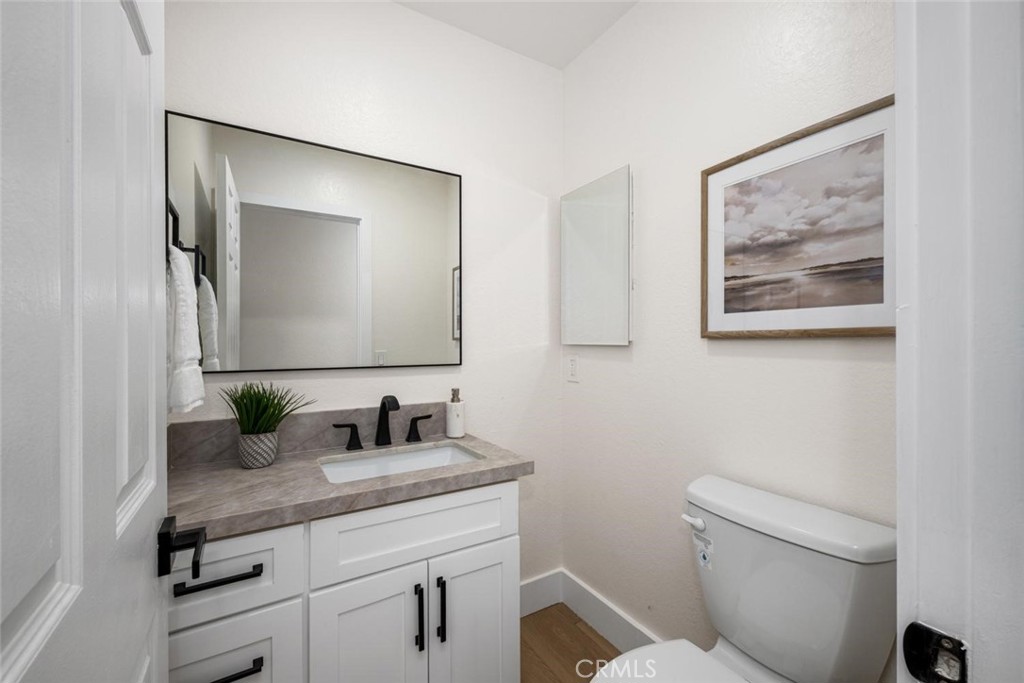 6013 Loynes Property Photo 15