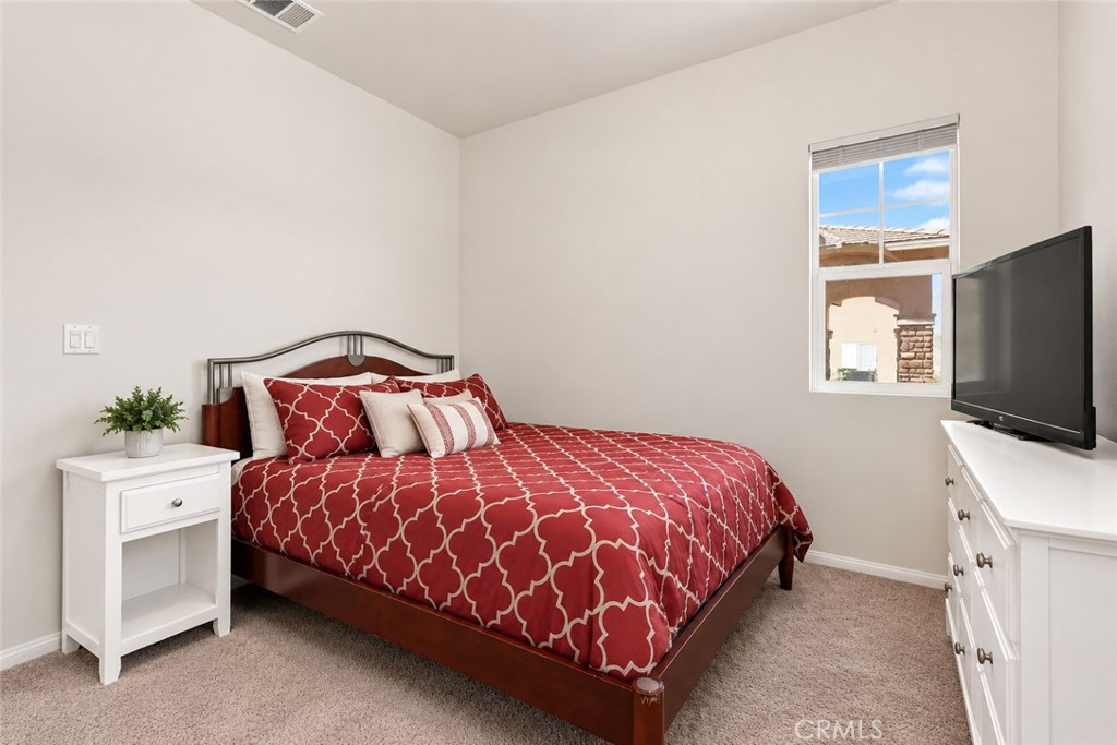 10832 Quarter Horse Avenue Property Photo 14