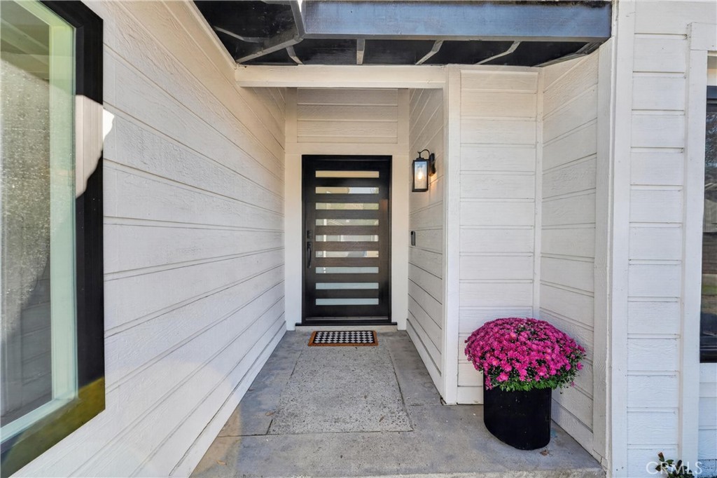 24604 Via Vallarta Property Photo 7