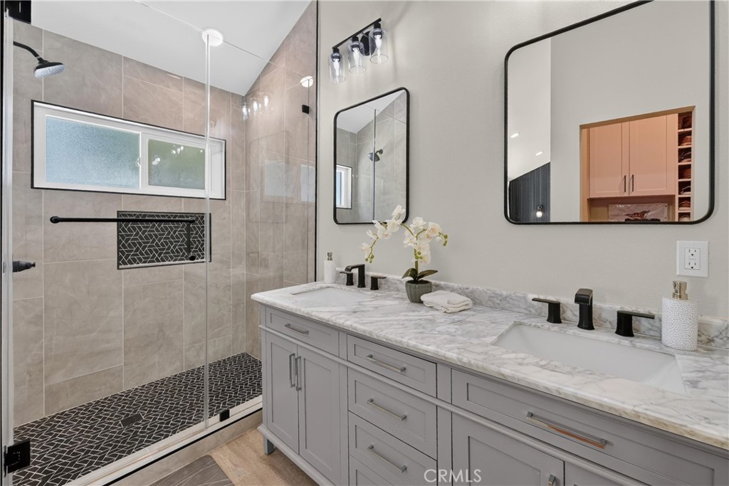 24604 Via Vallarta Property Photo 30