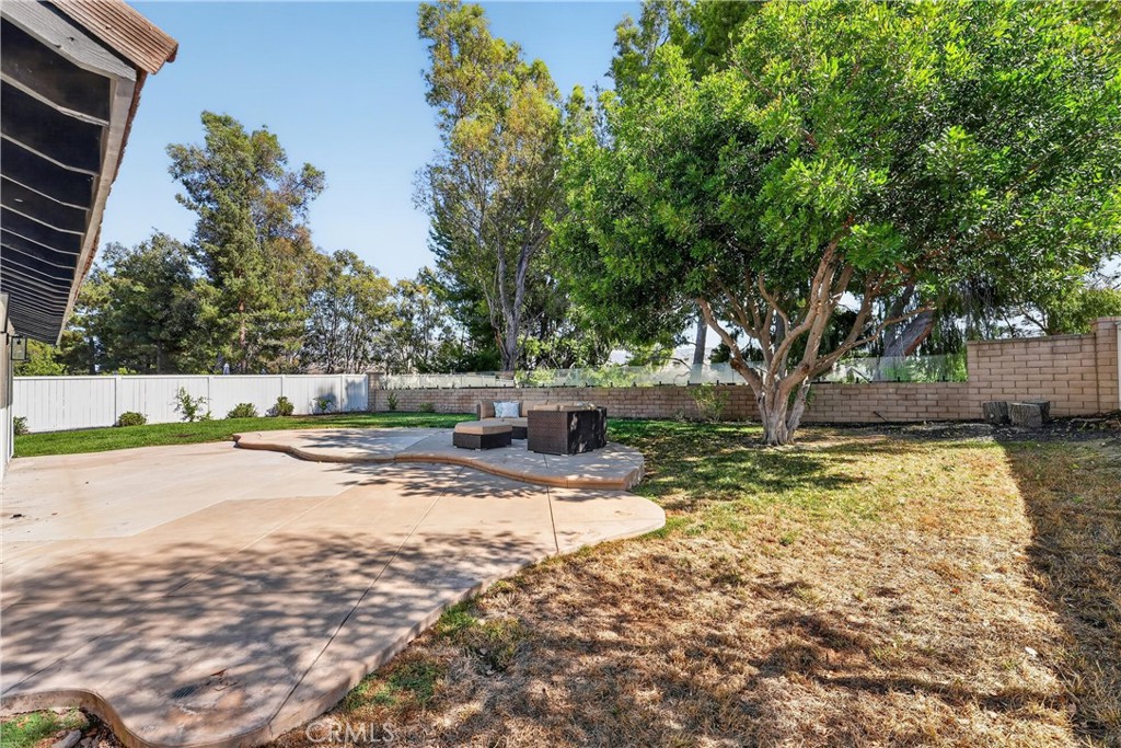 24604 Via Vallarta Property Photo 46