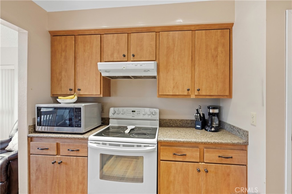 12300 Montecito Road 24 Property Photo 6
