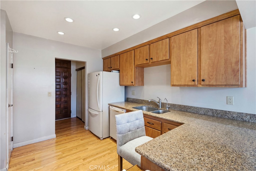 12300 Montecito Road 24 Property Photo 7
