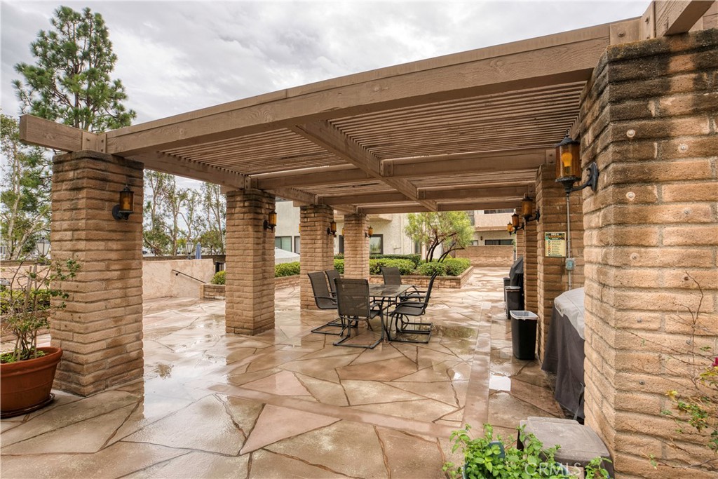 12300 Montecito Road 24 Property Photo 25