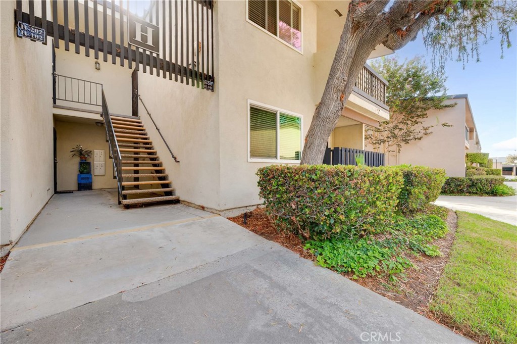 12200 Montecito H101 Property Photo 3