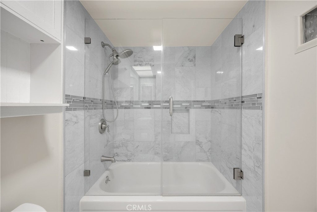 1300 W Lambert 10 Property Photo 38
