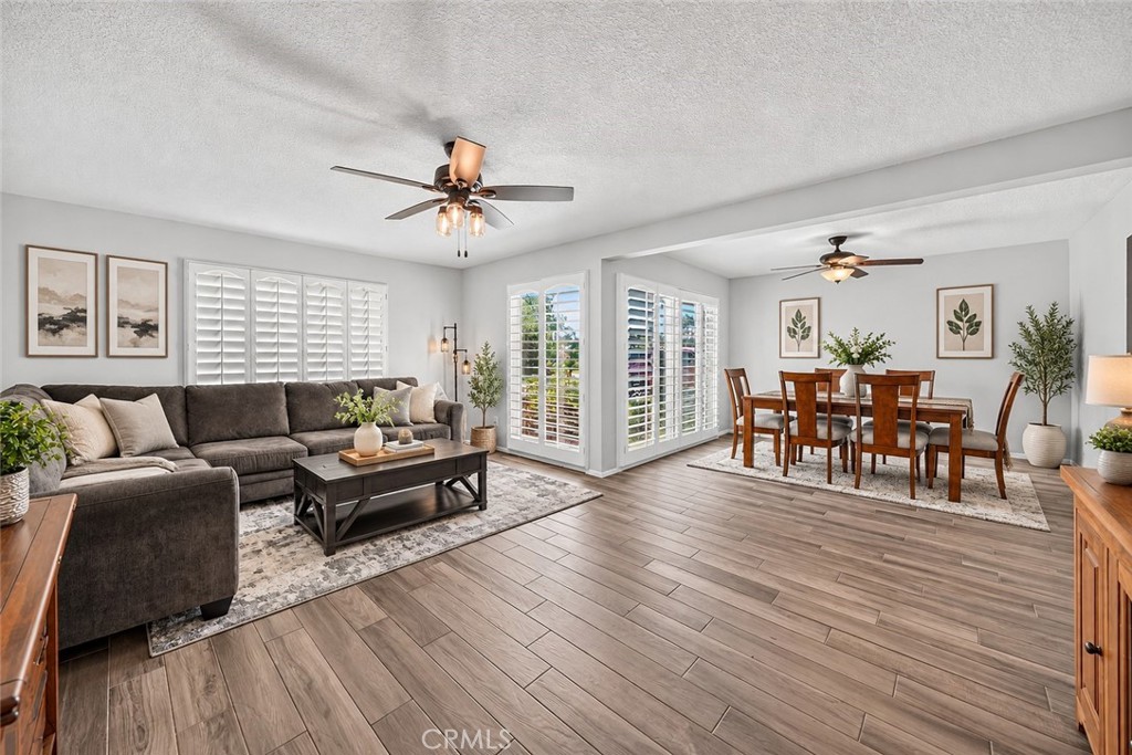 9048 Regency Way Property Photo 6