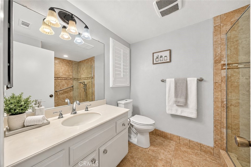 9048 Regency Way Property Photo 12