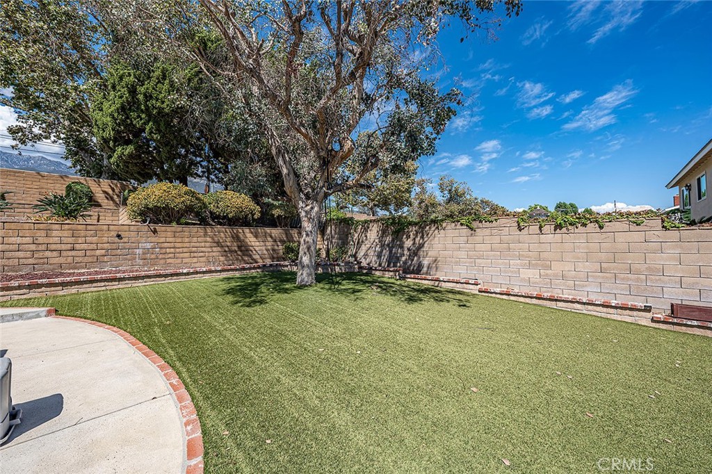 9048 Regency Way Property Photo 16