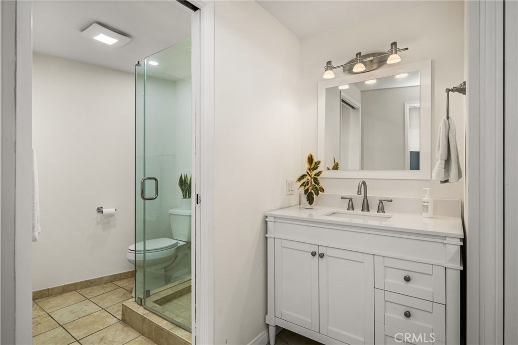 700 E Ocean 706 Property Photo 10
