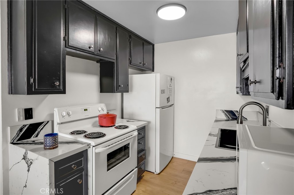 375 Atlantic Avenue 607 Property Photo 17