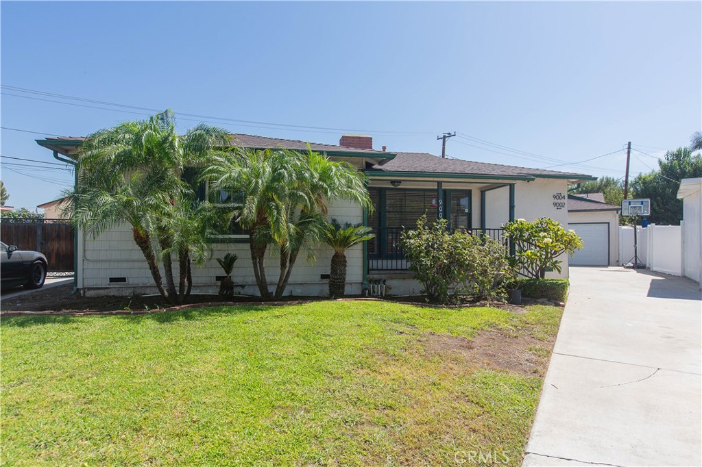 9002 Amsdell Avenue Property Photo 3