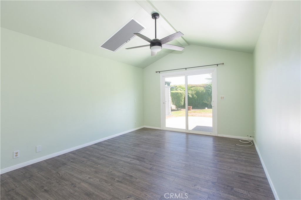 9002 Amsdell Avenue Property Photo 21