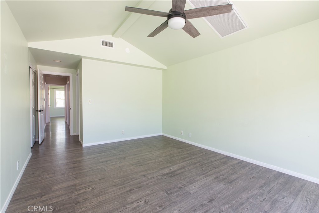 9002 Amsdell Avenue Property Photo 22