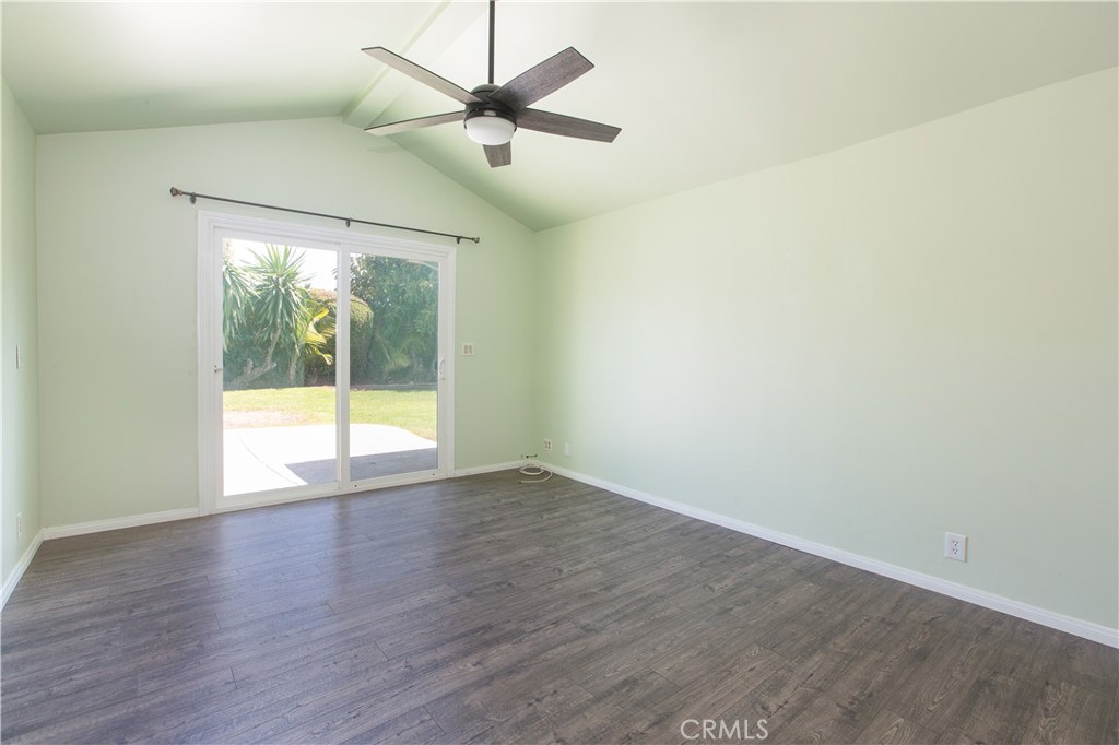 9002 Amsdell Avenue Property Photo 23