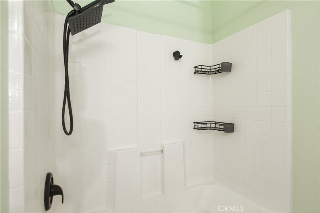 9002 Amsdell Avenue Property Photo 25