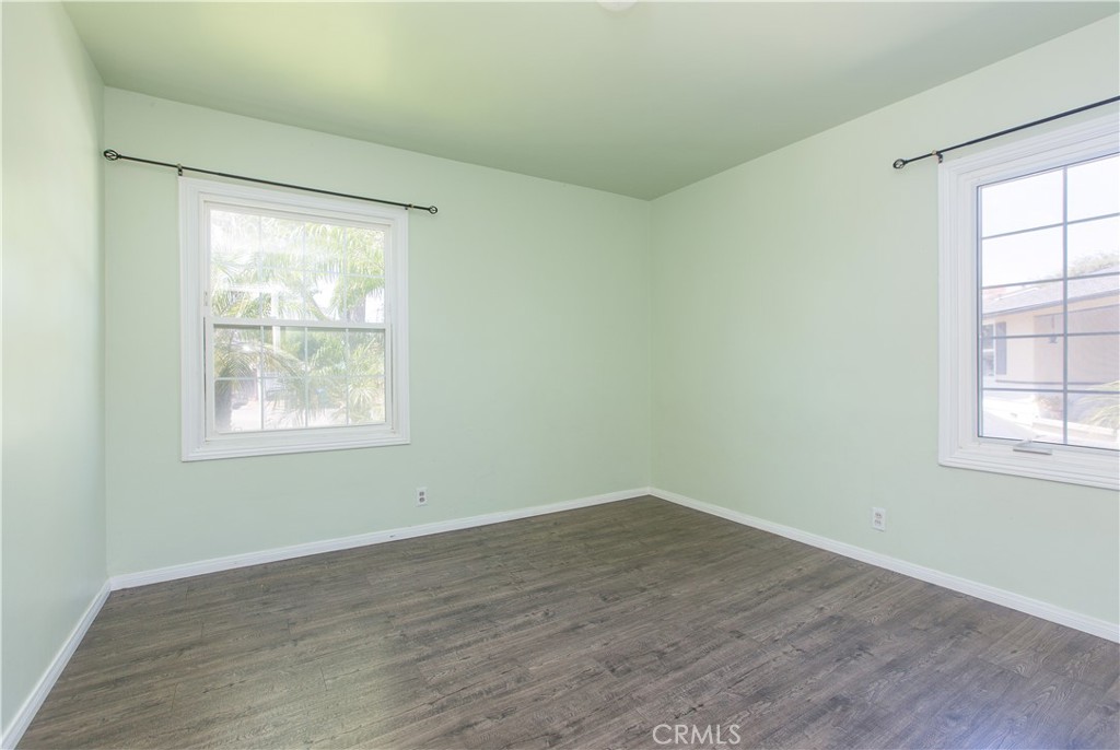 9002 Amsdell Avenue Property Photo 27