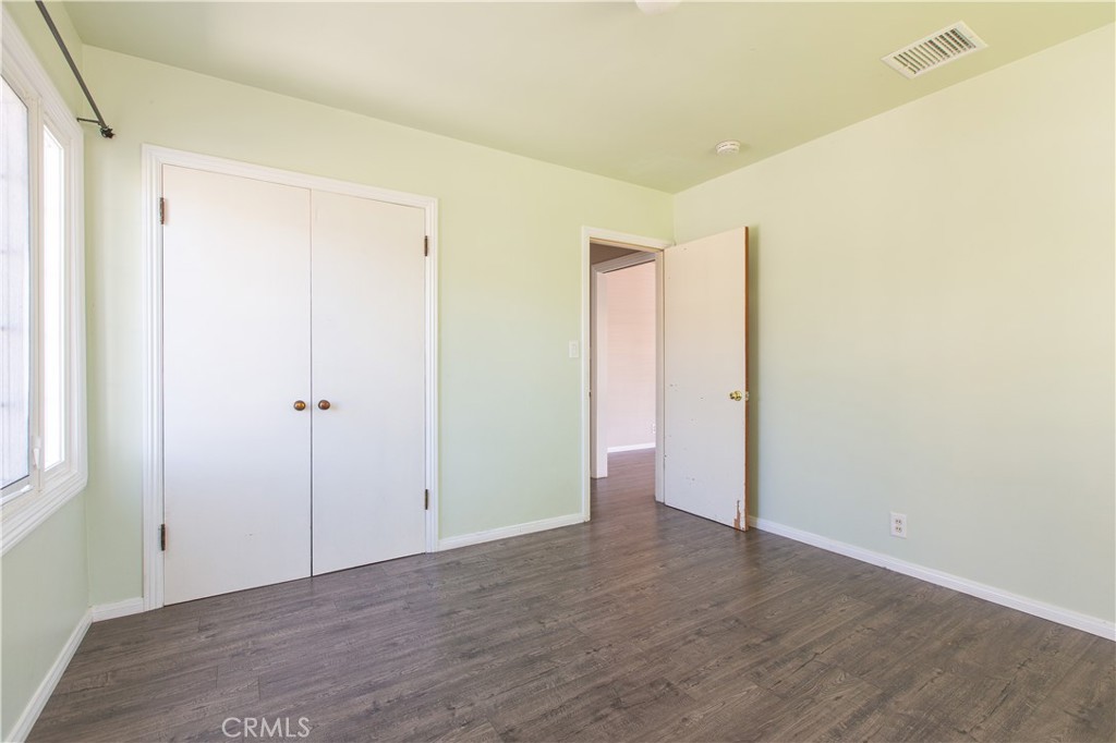 9002 Amsdell Avenue Property Photo 29