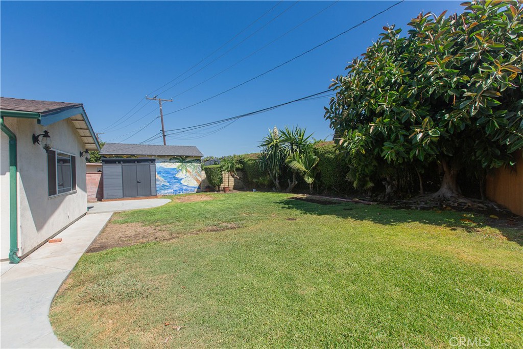9002 Amsdell Avenue Property Photo 38