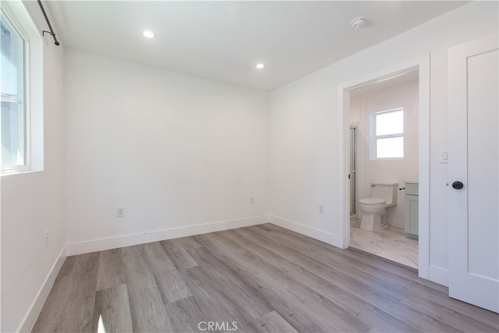 9002 Amsdell Avenue Property Photo 51