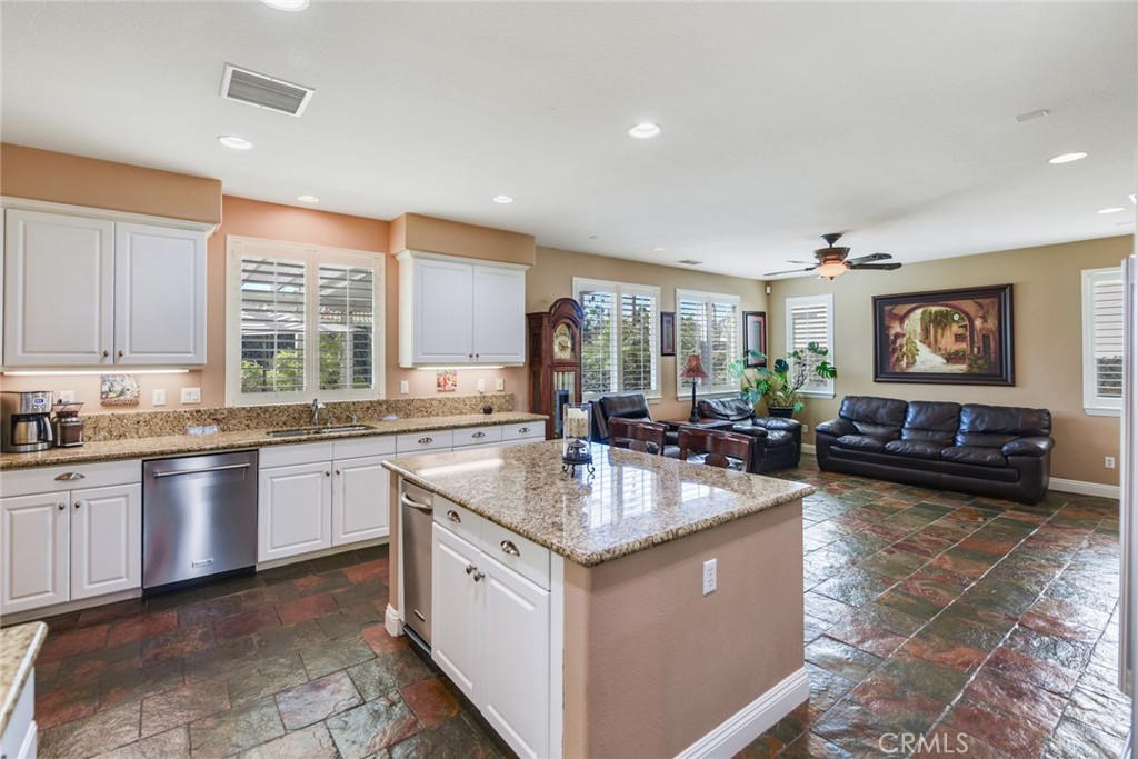 14313 Goose Street Property Photo 13